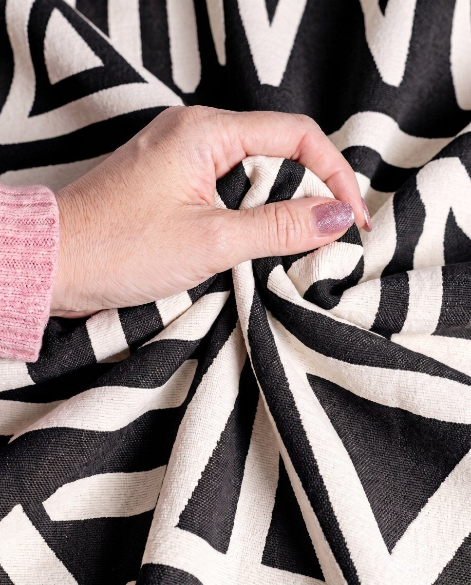 Black Patterned (new)